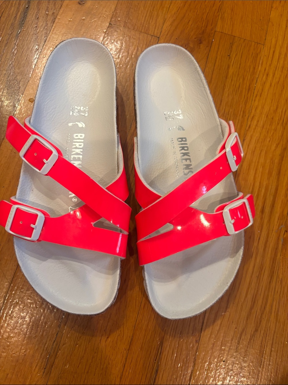 Birkenstock Yao Balance Neon Pink Two-Strap Sandals Womens size 37 (6)